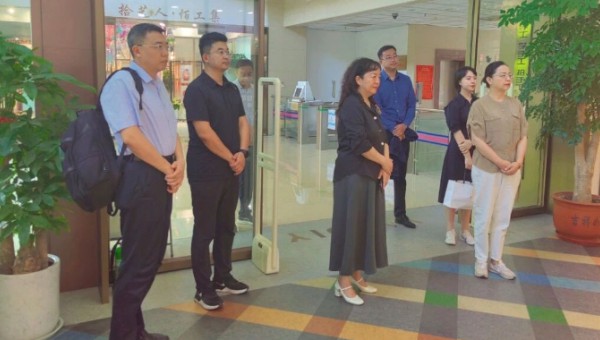 甘肅文旅集團與中原出版?zhèn)髅郊瘓F開展座談交流